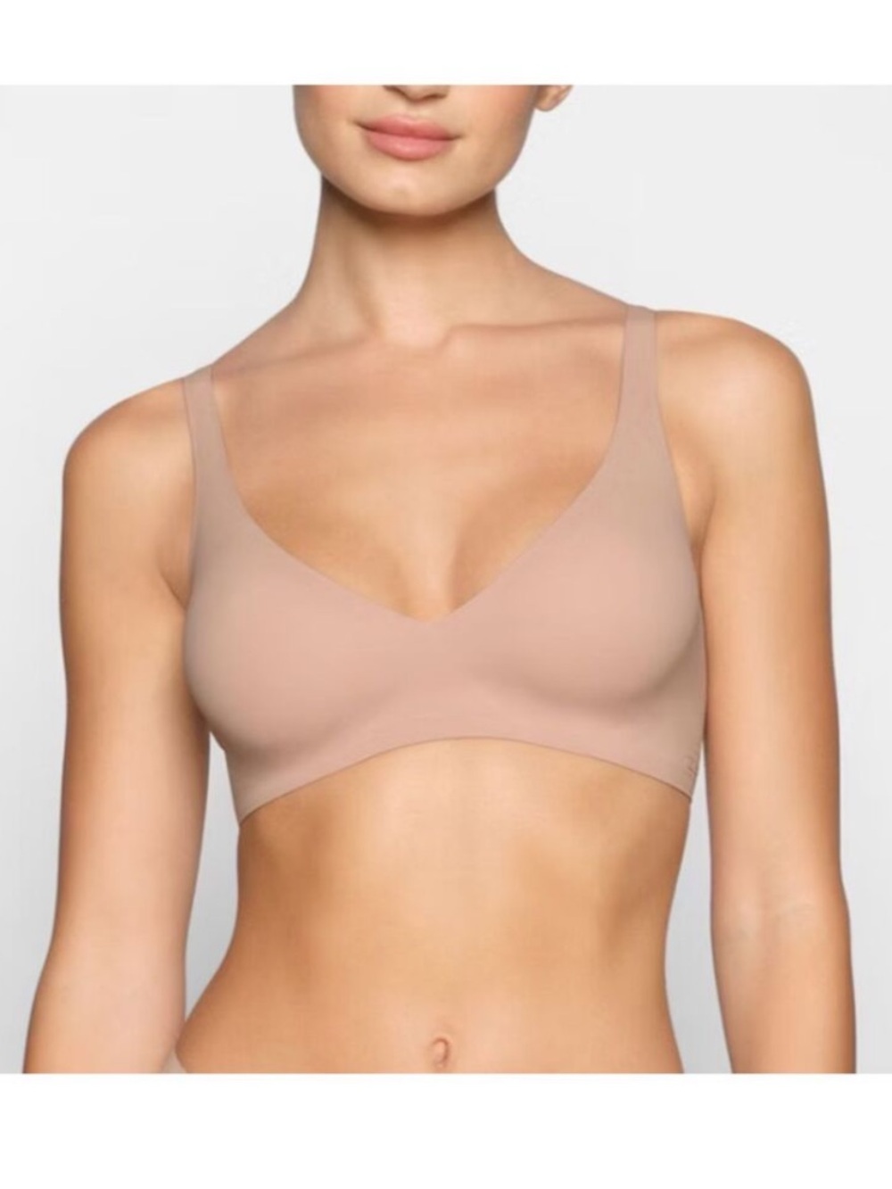 Skims Naked Plunge Bra M-DD